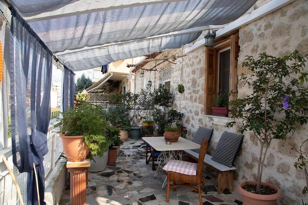 Stone Suite In The Center Of Corinth מראה חיצוני תמונה